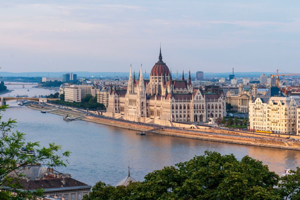 állásajánlatok Budapest, parlament